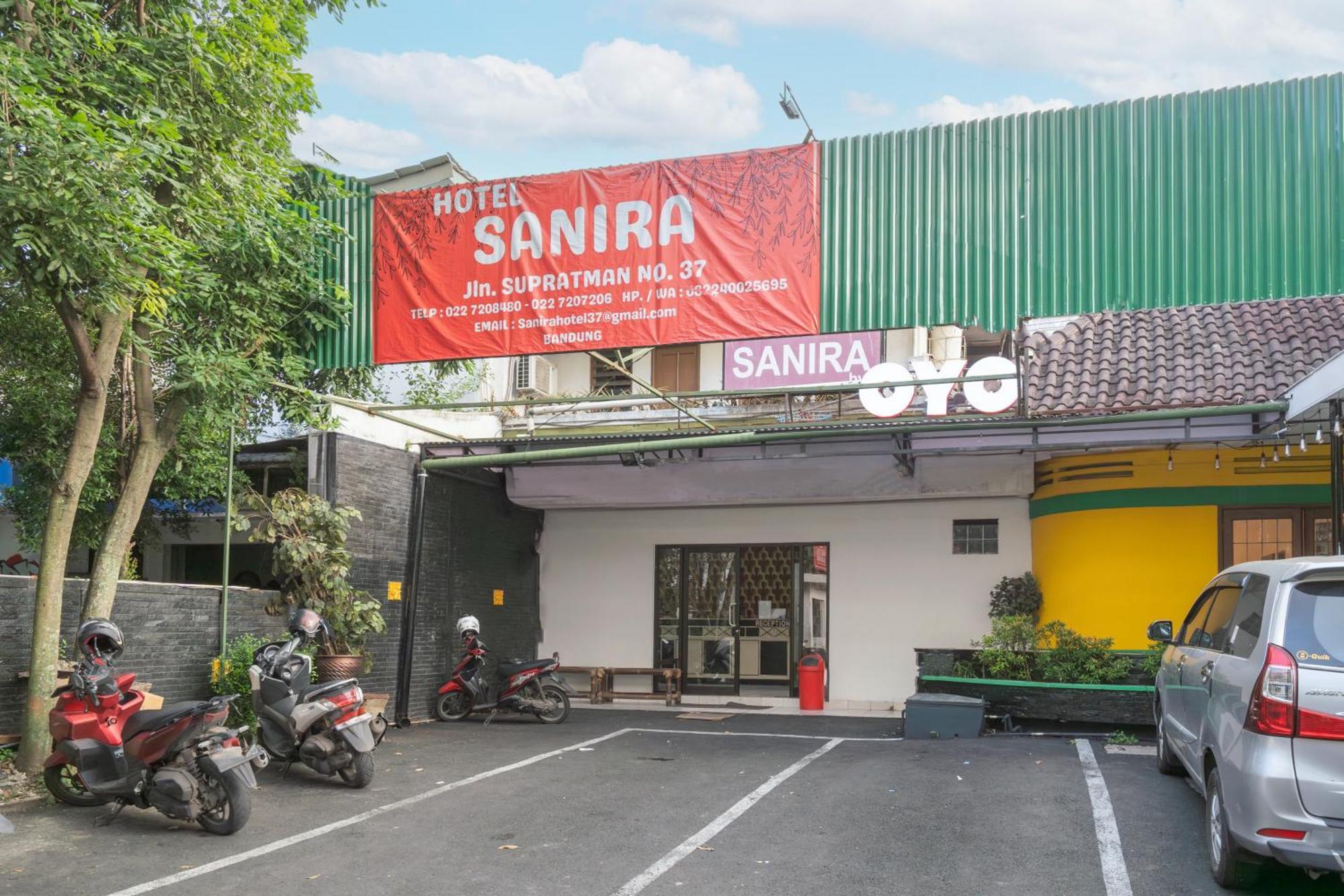 Collection O Hotel Sanira Bandung Exteriör bild