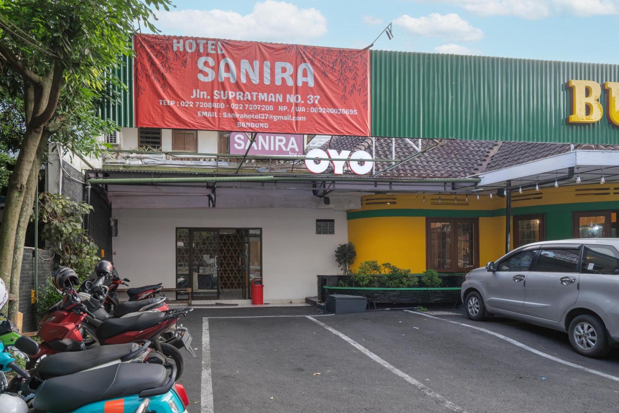 Collection O Hotel Sanira Bandung Exteriör bild